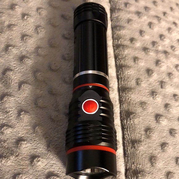 EdisonBright Nebo Slyde 250 Lumen LED Flashlight/Worklight 6156  NWT - Picture 1 of 13